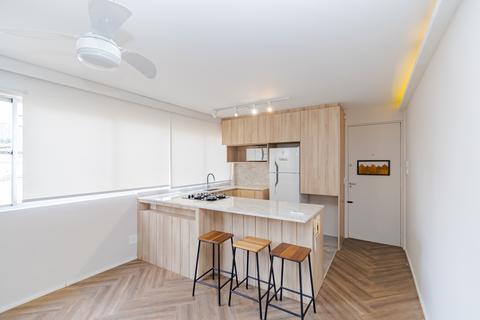 Apartamento para locacao no Centro Cívico em Curitiba com 33m² por R$ 2.000,00