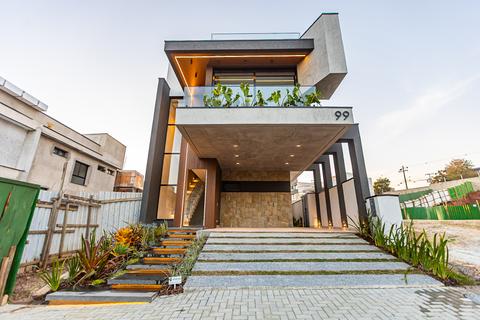Casa em Condomínio para venda no Pilarzinho em Curitiba com 0m² por R$ 2.700.000,00