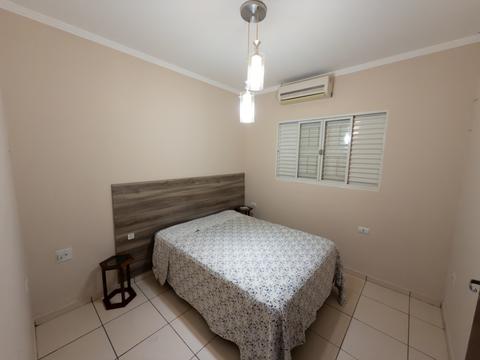 Casa Residencial para locacao no Zona 07 em Maringá com 50m² por R$ 1.200,00