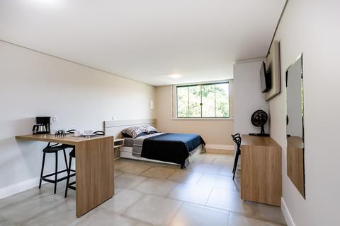 Kitnet para locacao no Bigorrilho em Curitiba com 27m² por R$ 2.450,00