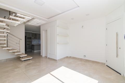 Sobrado em Condomínio para locacao no Boqueirão em Curitiba com 155,23m² por R$ 5.500,00