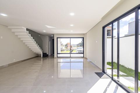Sobrado em Condomínio para venda no Pilarzinho em Curitiba com 225m² por R$ 2.150.000,00